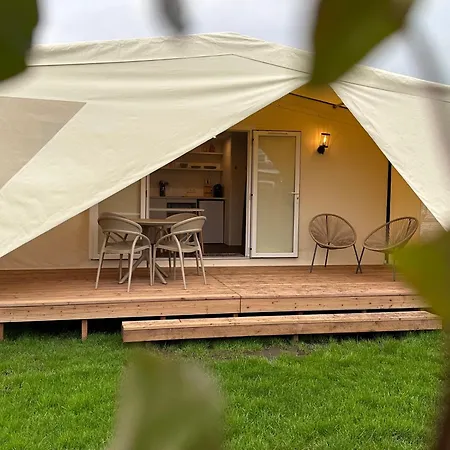 Glamping De Hof Eeden Luxury tent Warmond