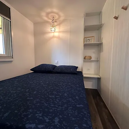 Glamping De Hof Eeden Luxury tent Warmond